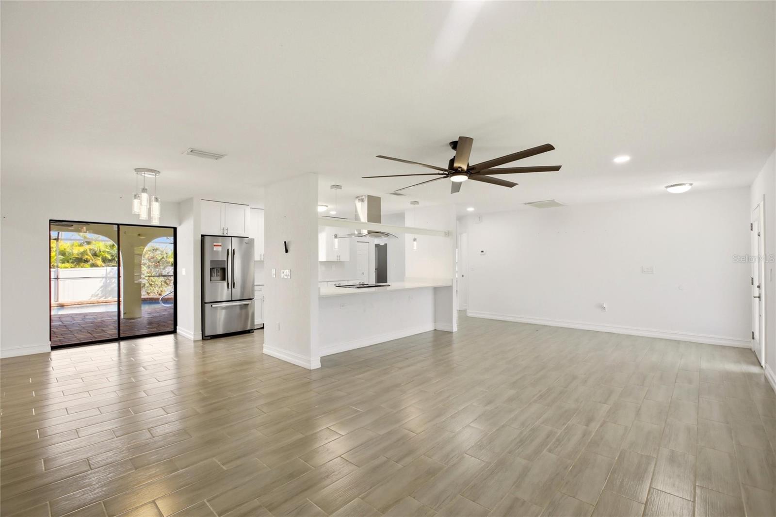 176 Waterway Drive, FL