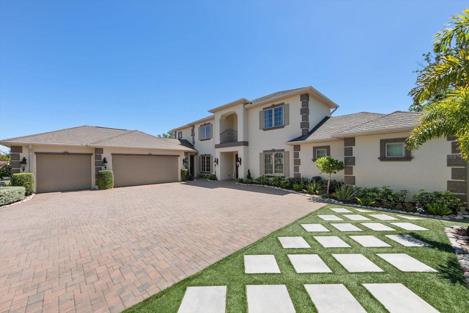 305 Eastleigh Drive, FL