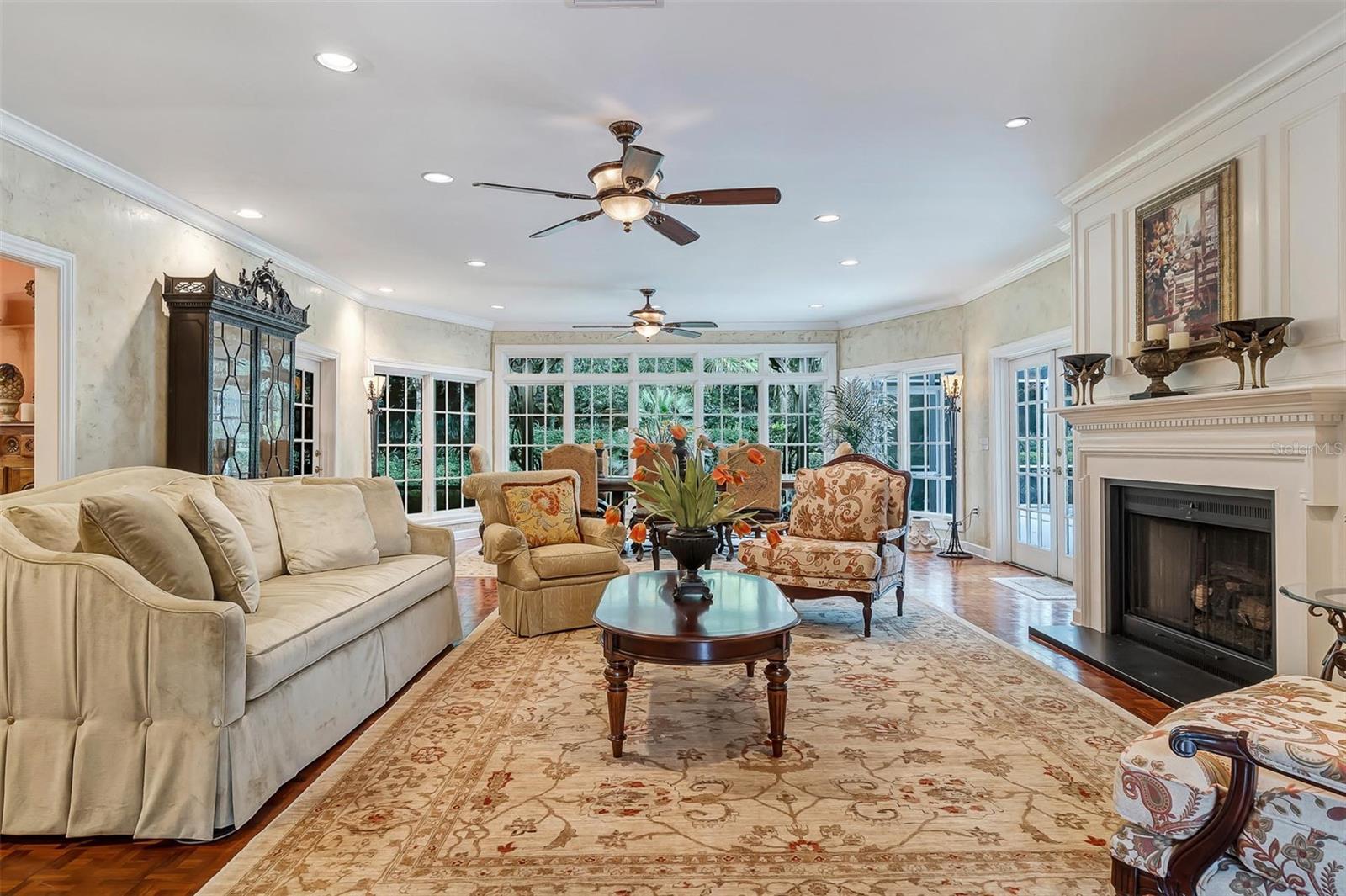 2300 Scenic Highway, FL