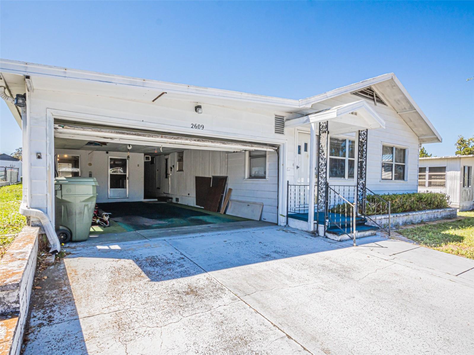 2609 Houston Place, FL
