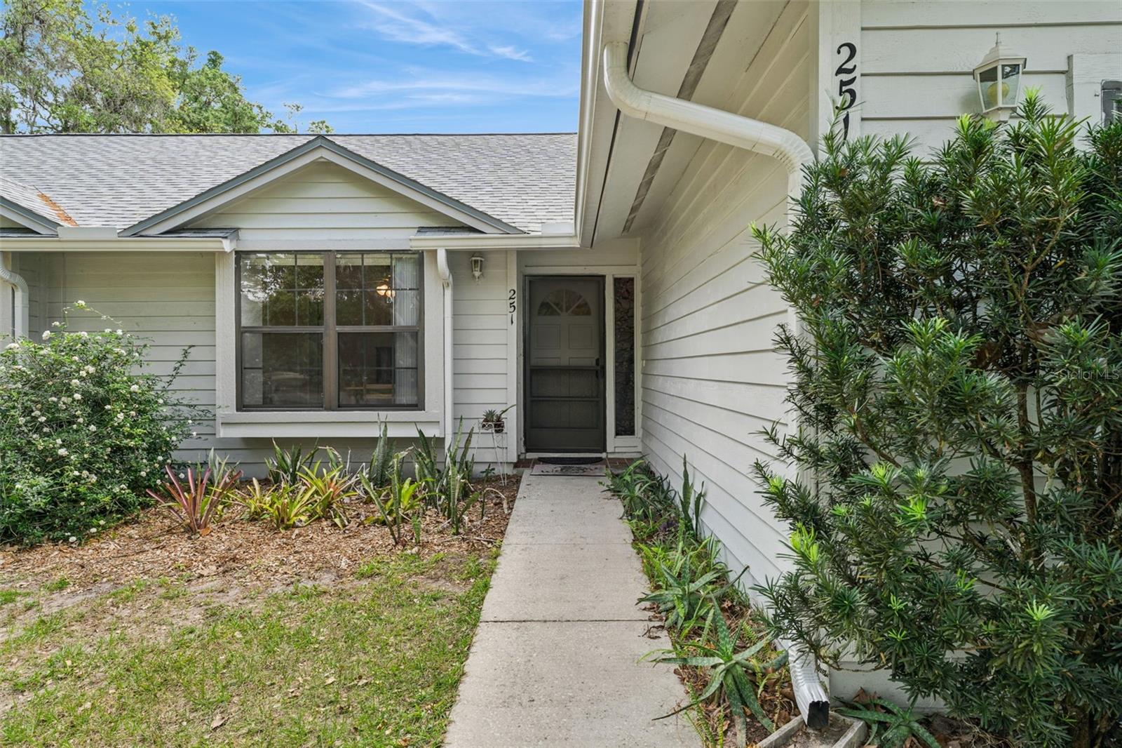 251 Avenue, FL