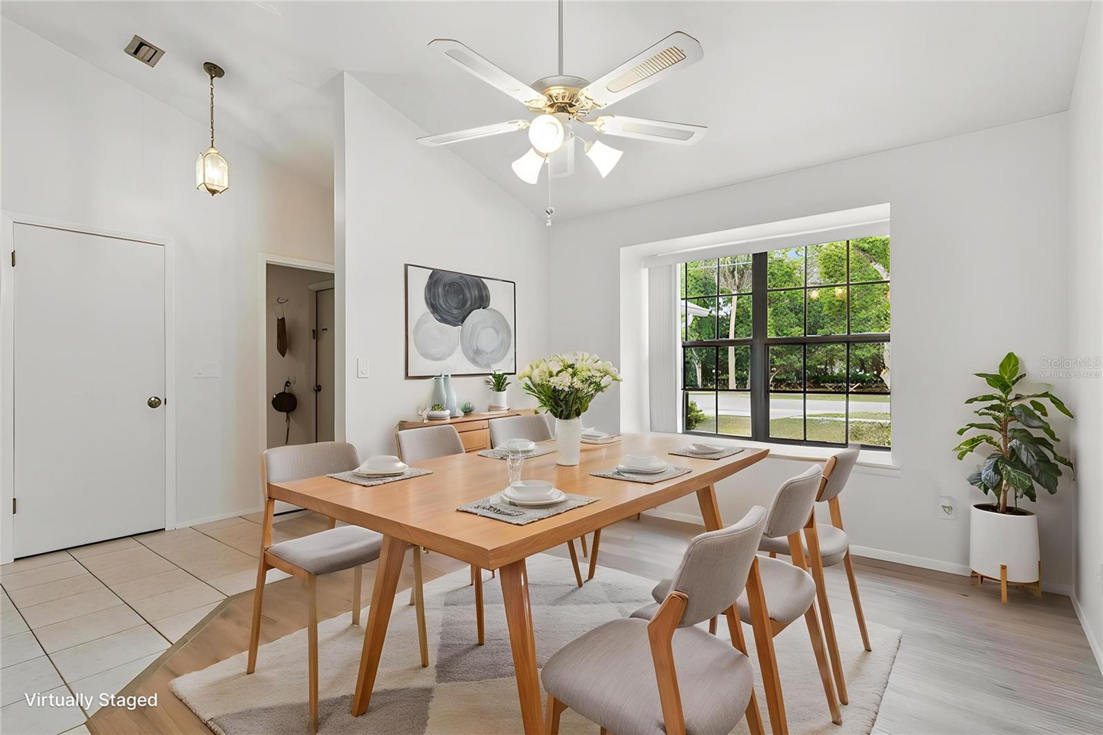 251 Avenue, FL