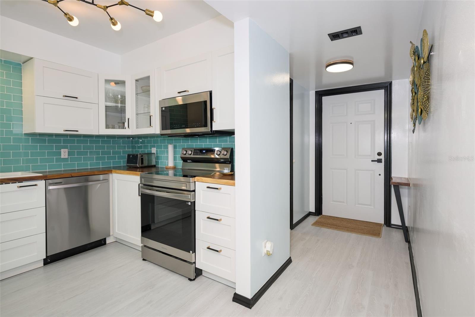 2220 Ocean Shore Boulevard, FL