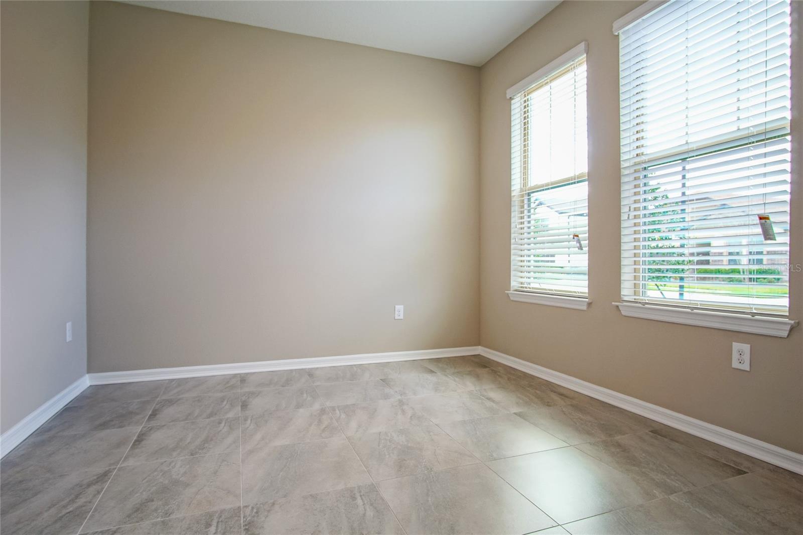 4923 Rolling Green Drive, FL