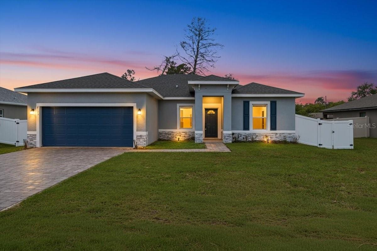 2125 Hibiscus Place, FL