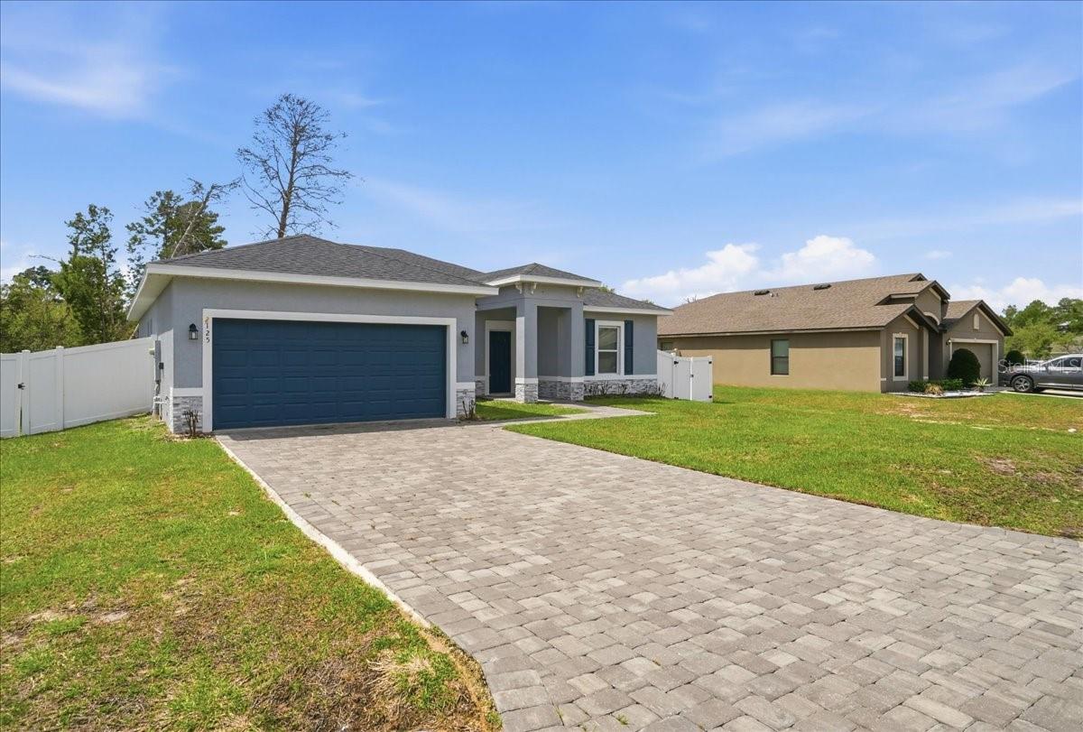 2125 Hibiscus Place, FL