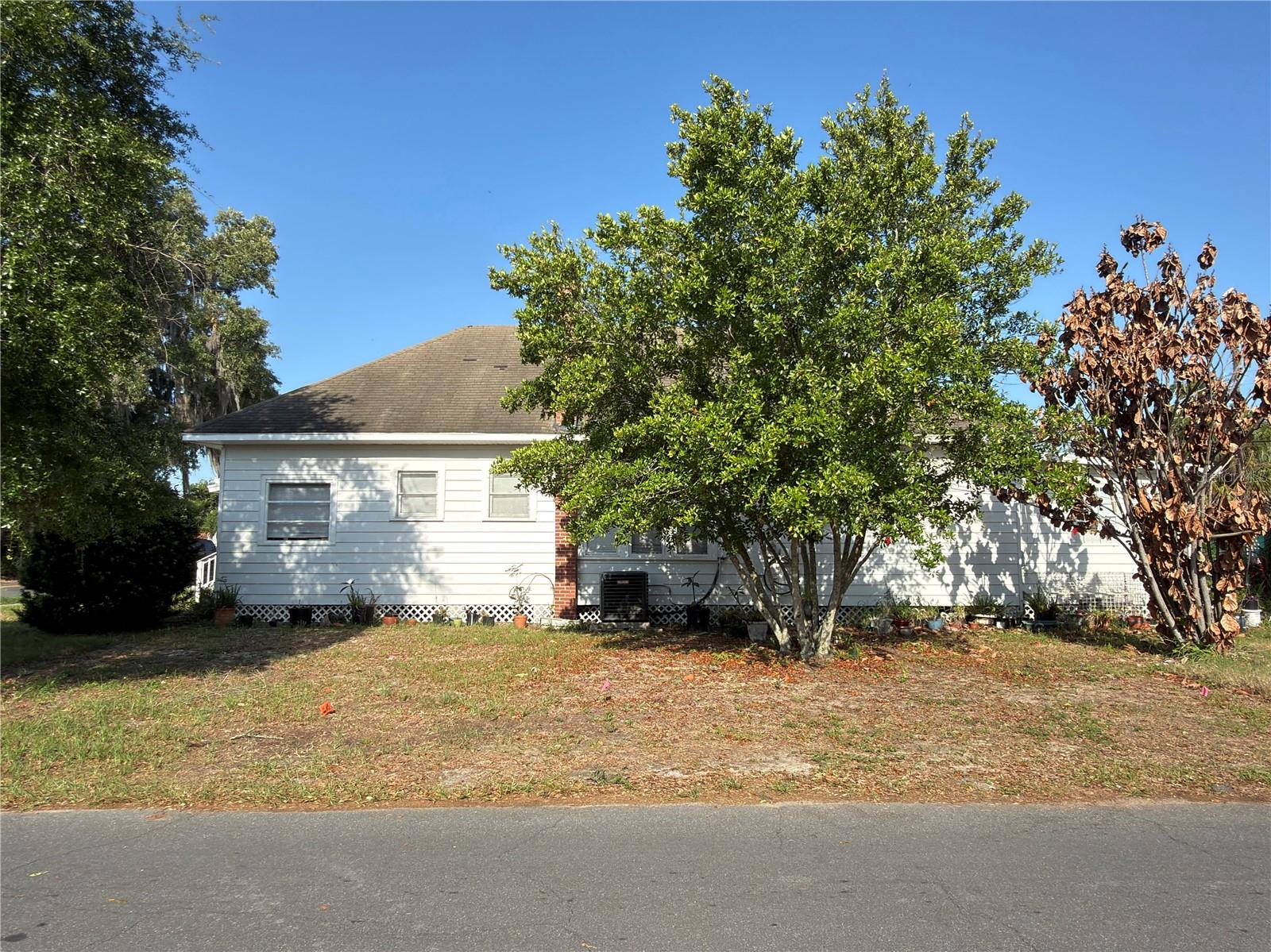 231 Avenue A, FL