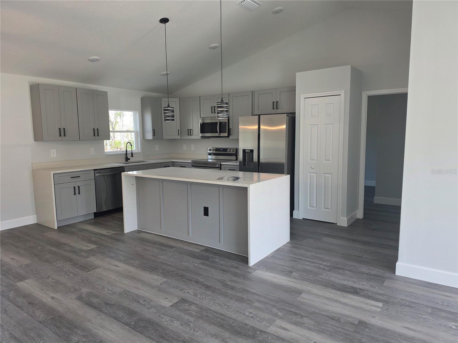 354 Marion Oaks Pass, FL
