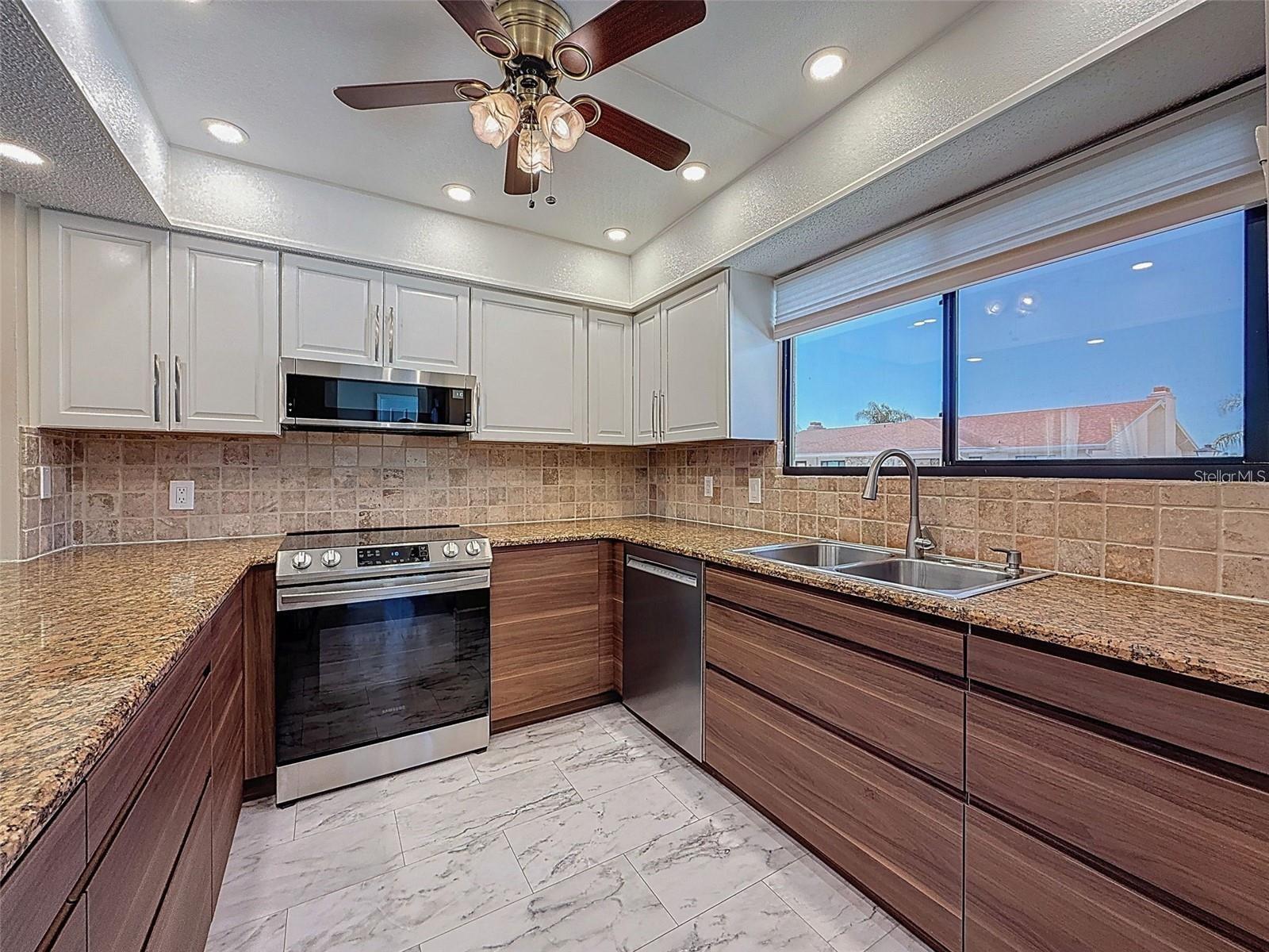 9981 Eagles Point Circle, FL