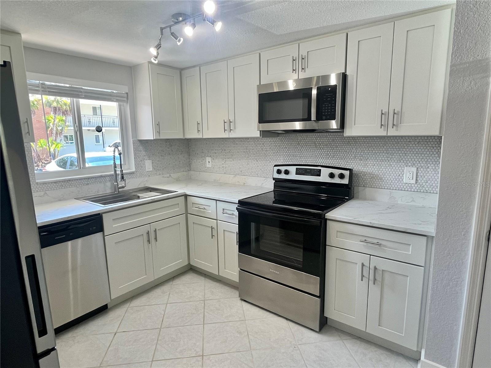 4550 Overlook Drive, FL