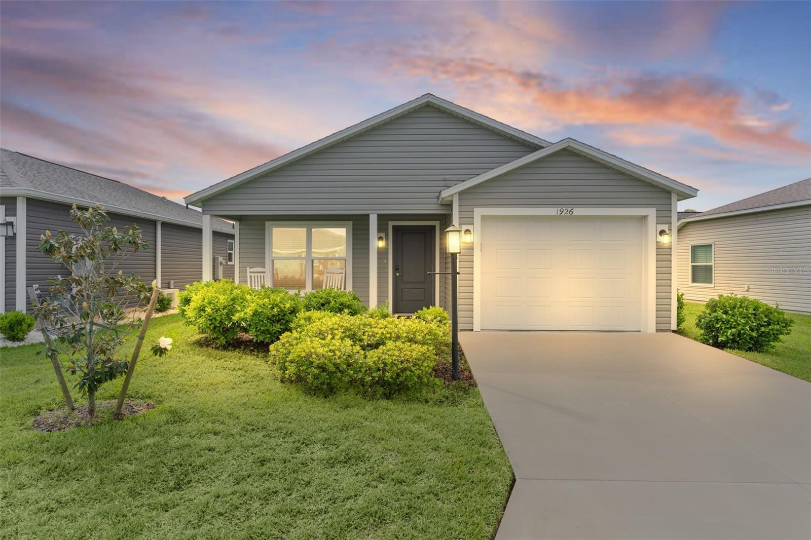 1926 Hux Court, FL