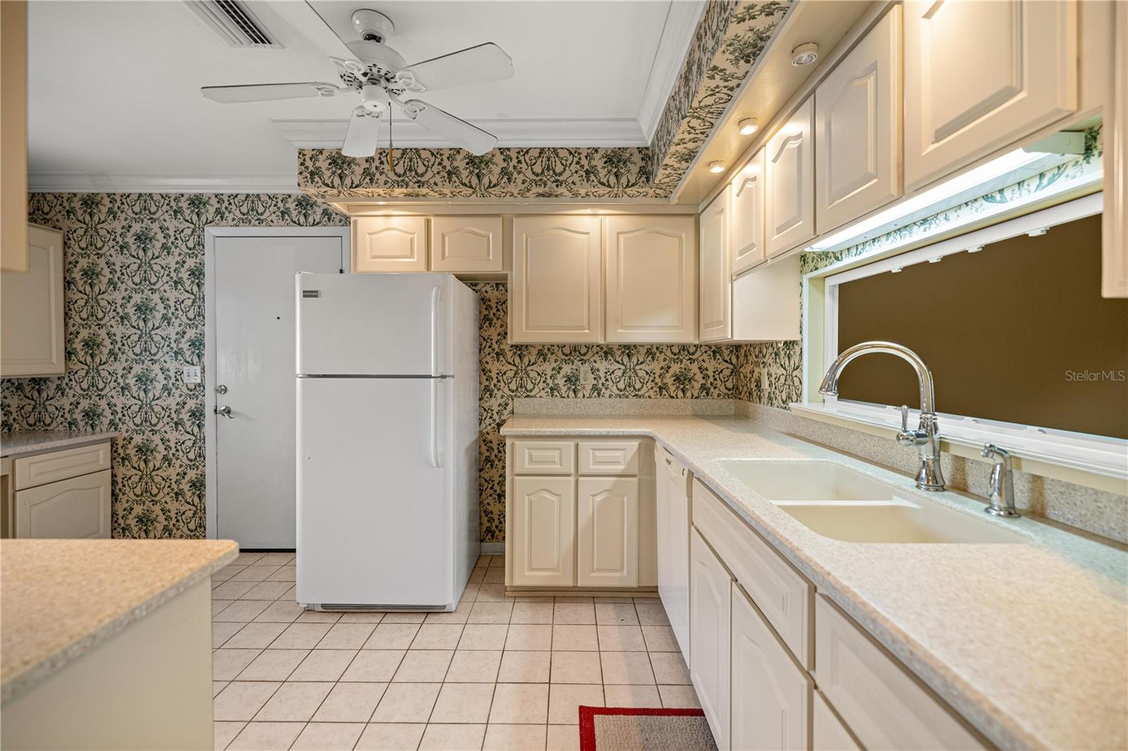 2050 37th Court Circle, FL