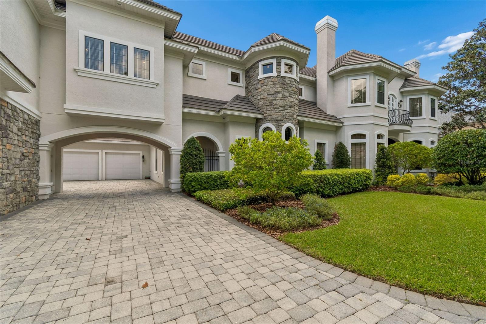 702 Berrocales De Avila, FL