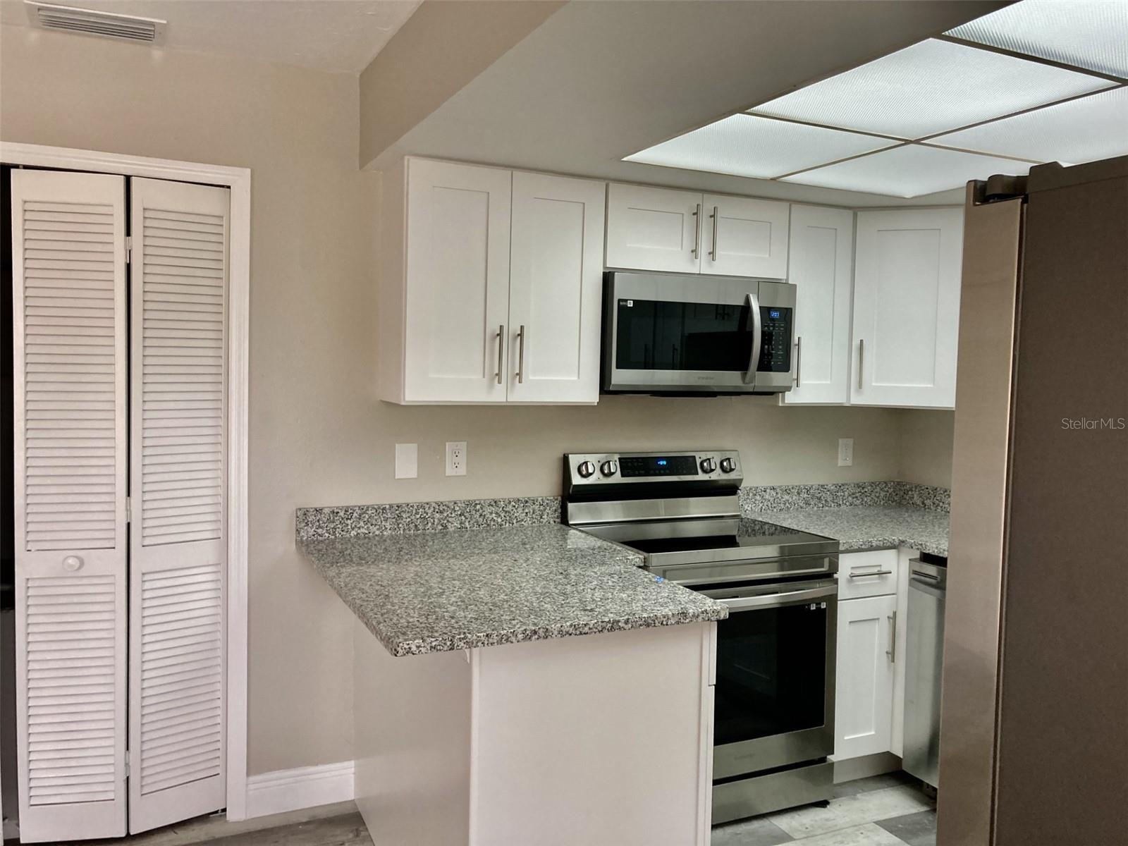 5008 Manatee Avenue, FL