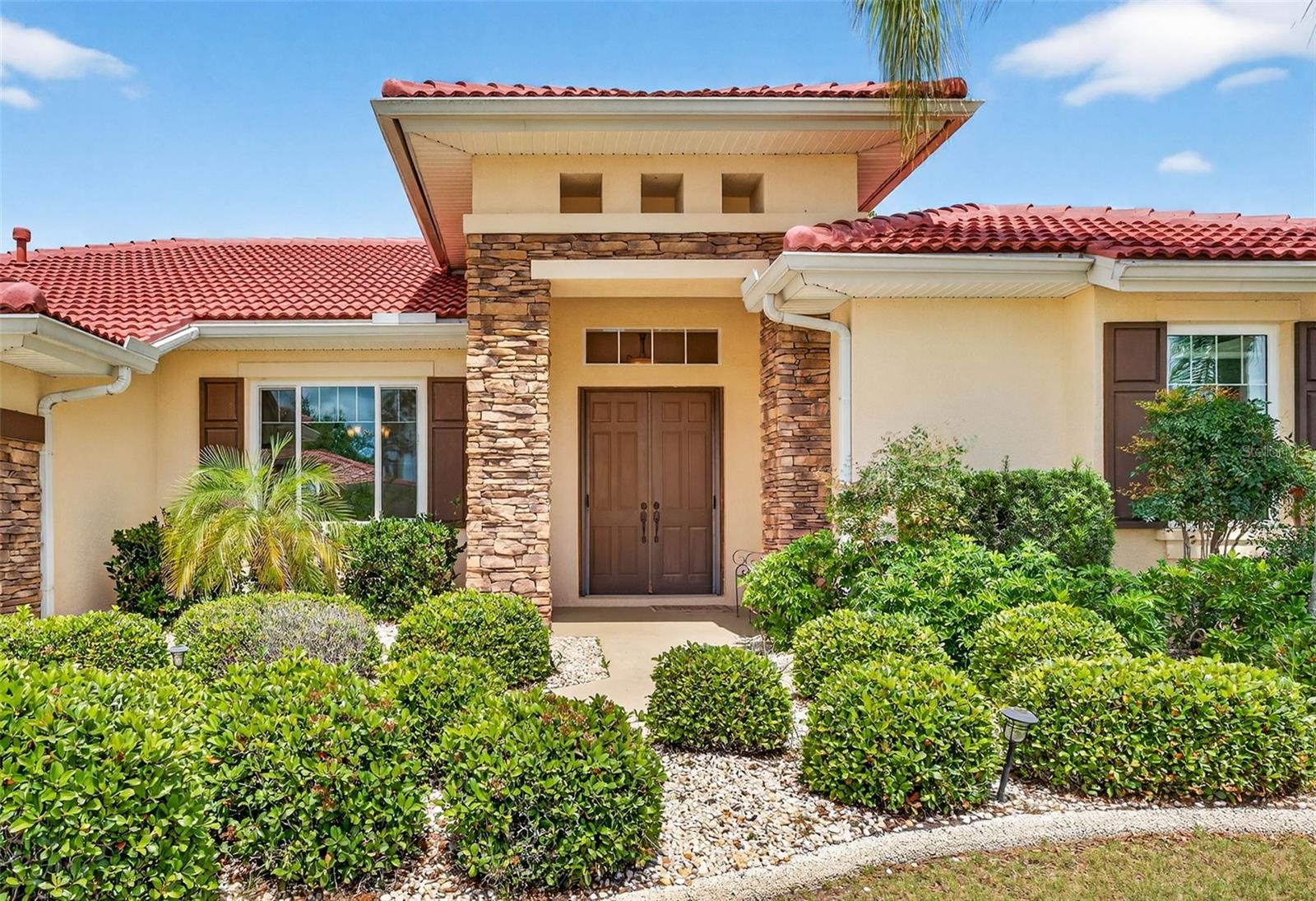 2212 Myrtle Vista Court, FL