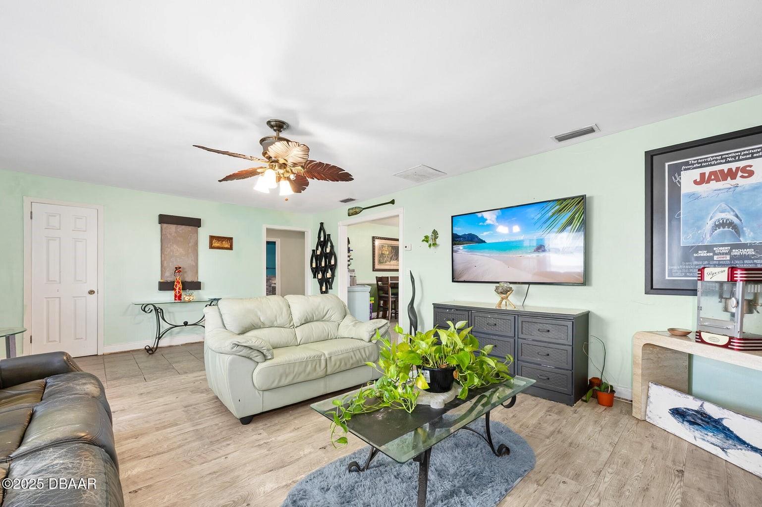 4322 Atlantic Avenue, FL