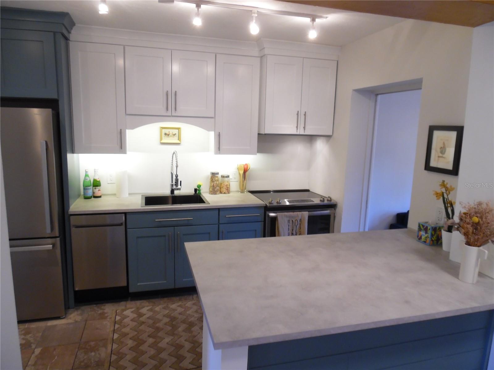5487 70th Way, FL