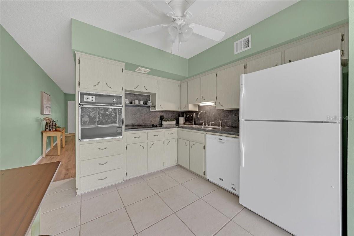 2401 Franciscan Drive, FL