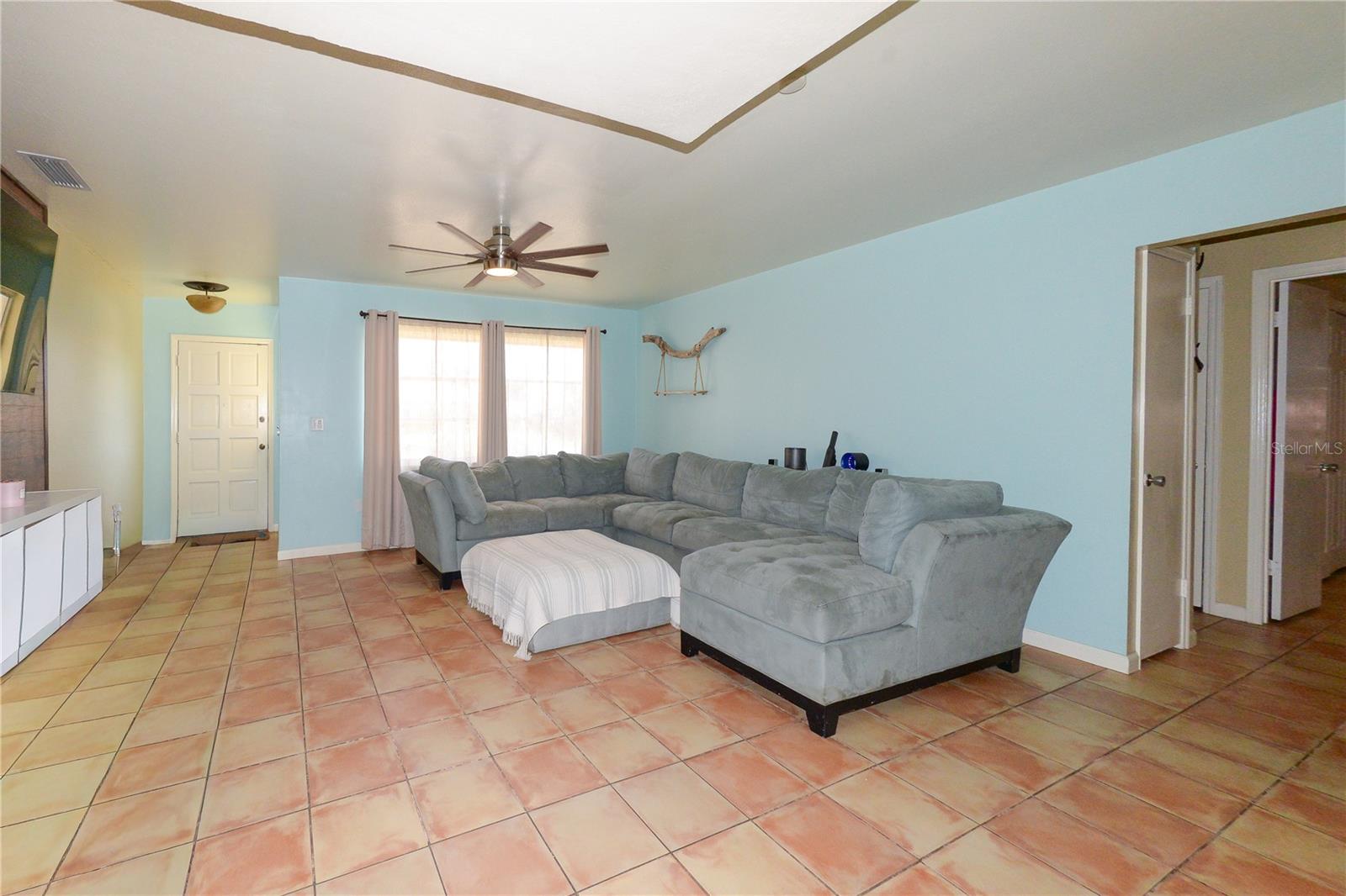 9215 Kingston Road, FL