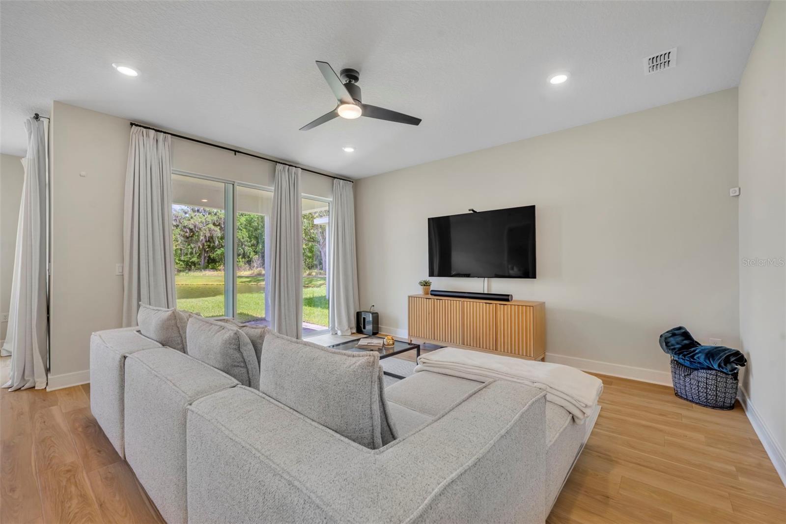 5346 Royal Point Avenue, FL