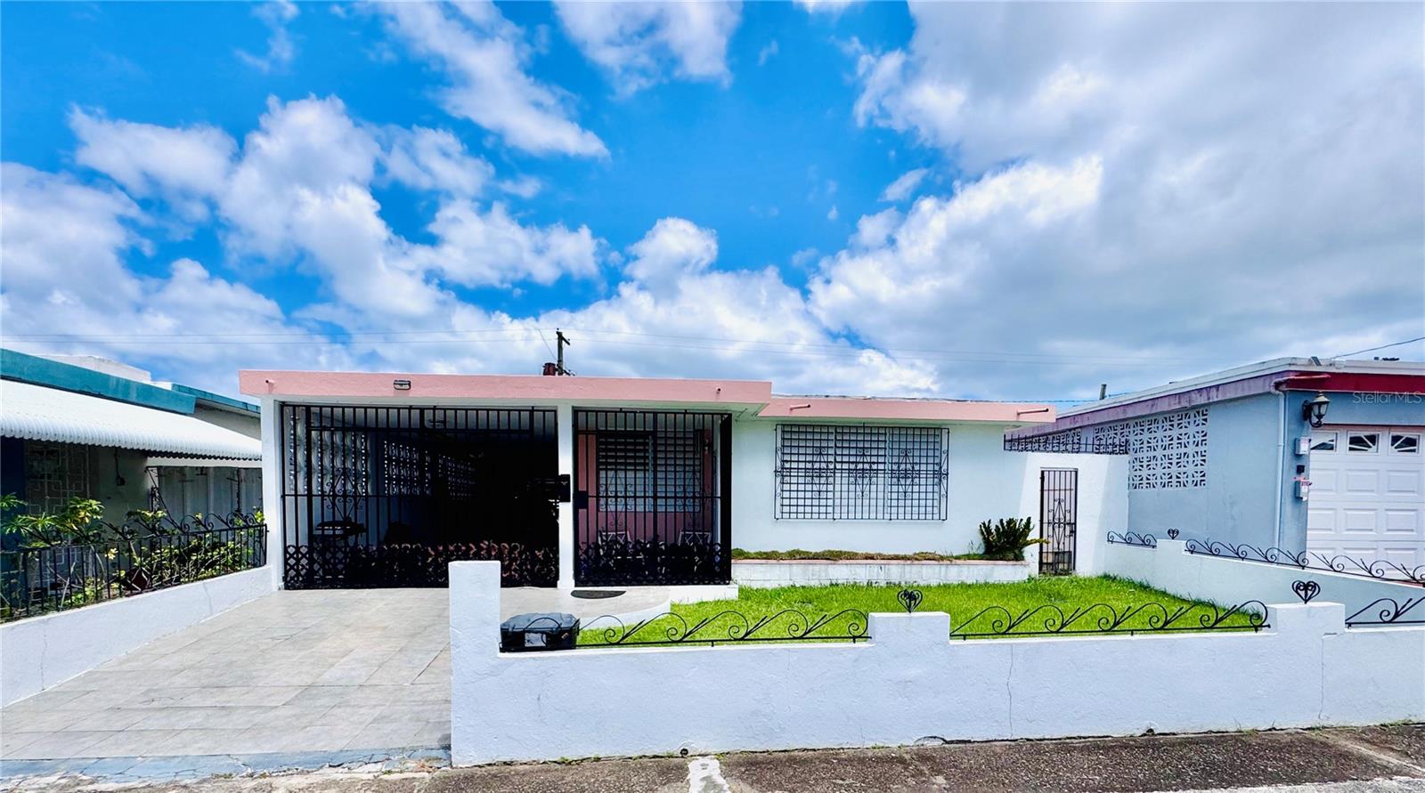 Calle 232 Country Club, PR