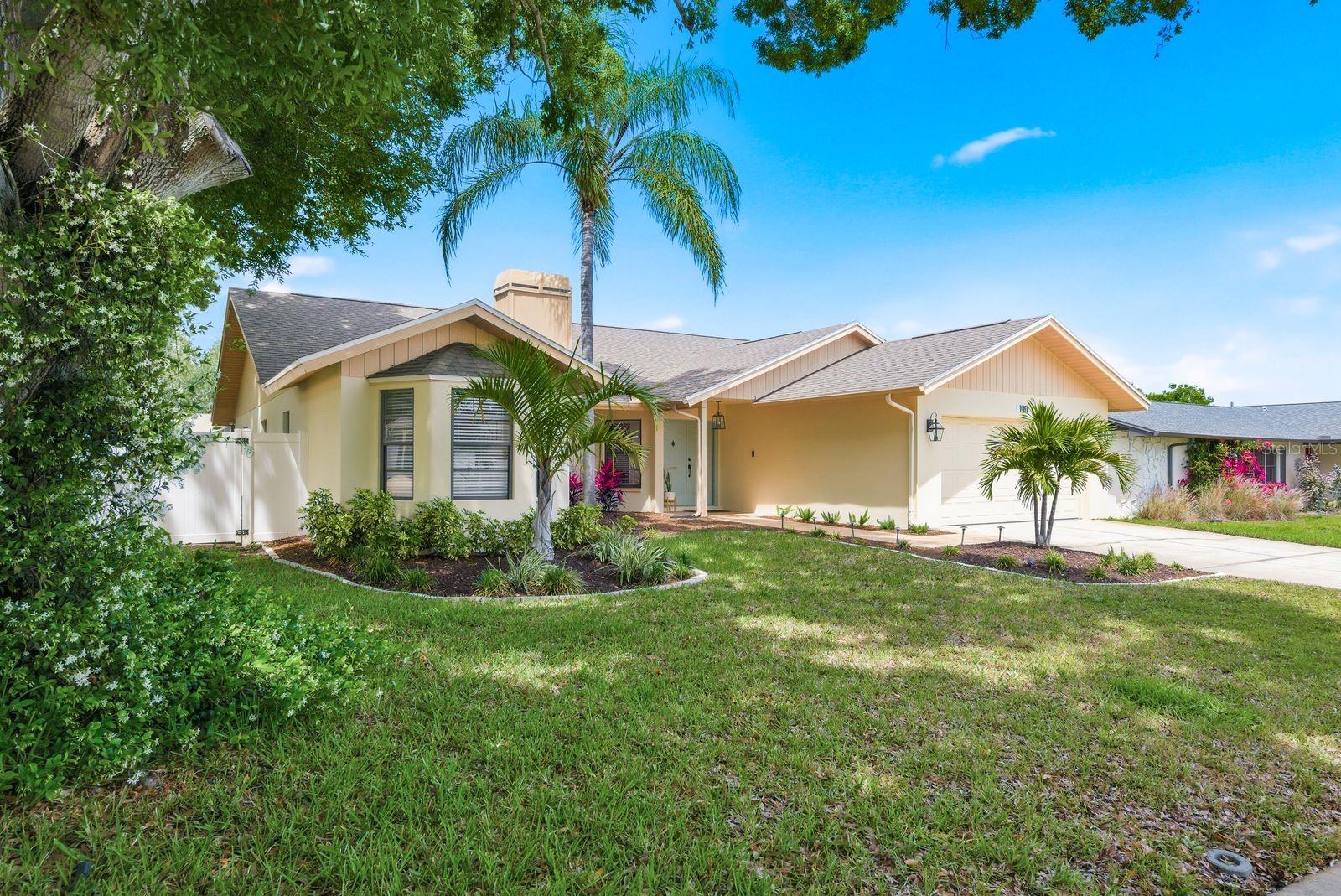 1011 Ridge Drive, FL
