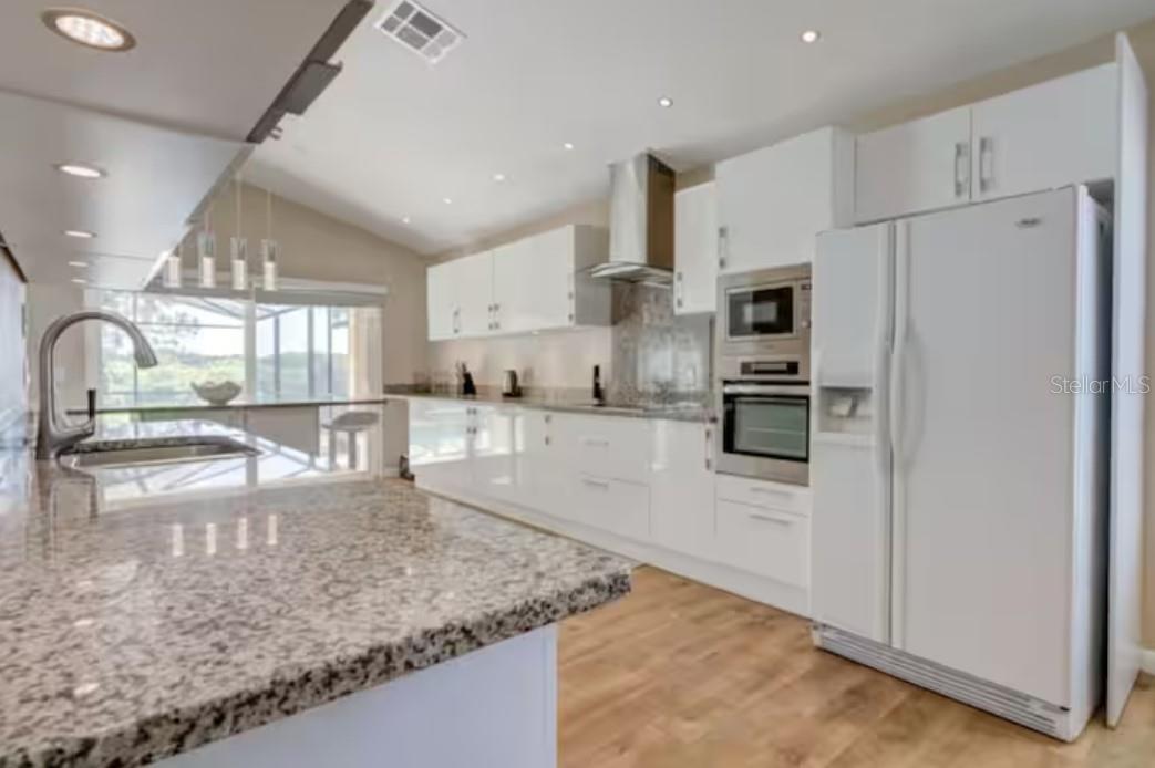 1654 Dunes Court, FL