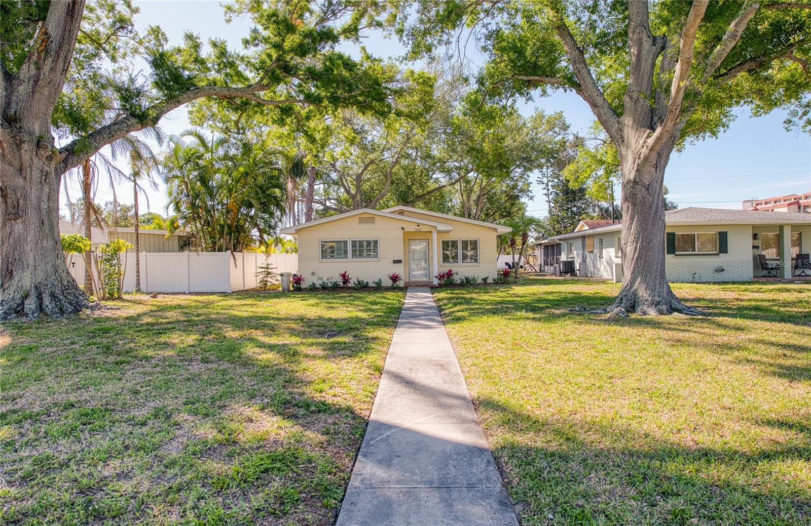 662 Villagrande Avenue, FL