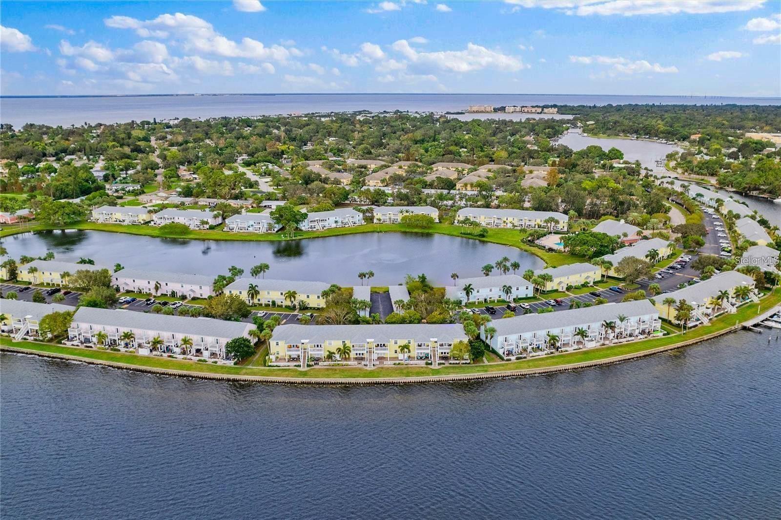 213 Seahorse Drive, FL
