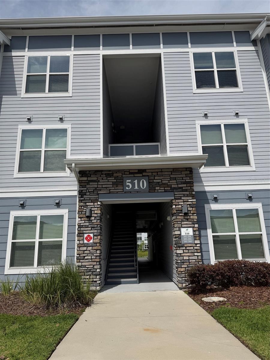 510 Academy Drive, FL