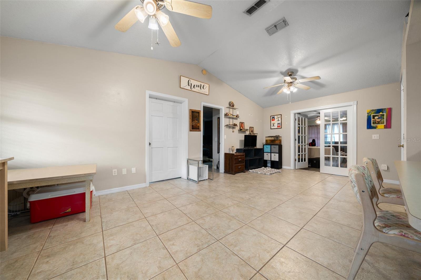 115 Helen Drive, FL