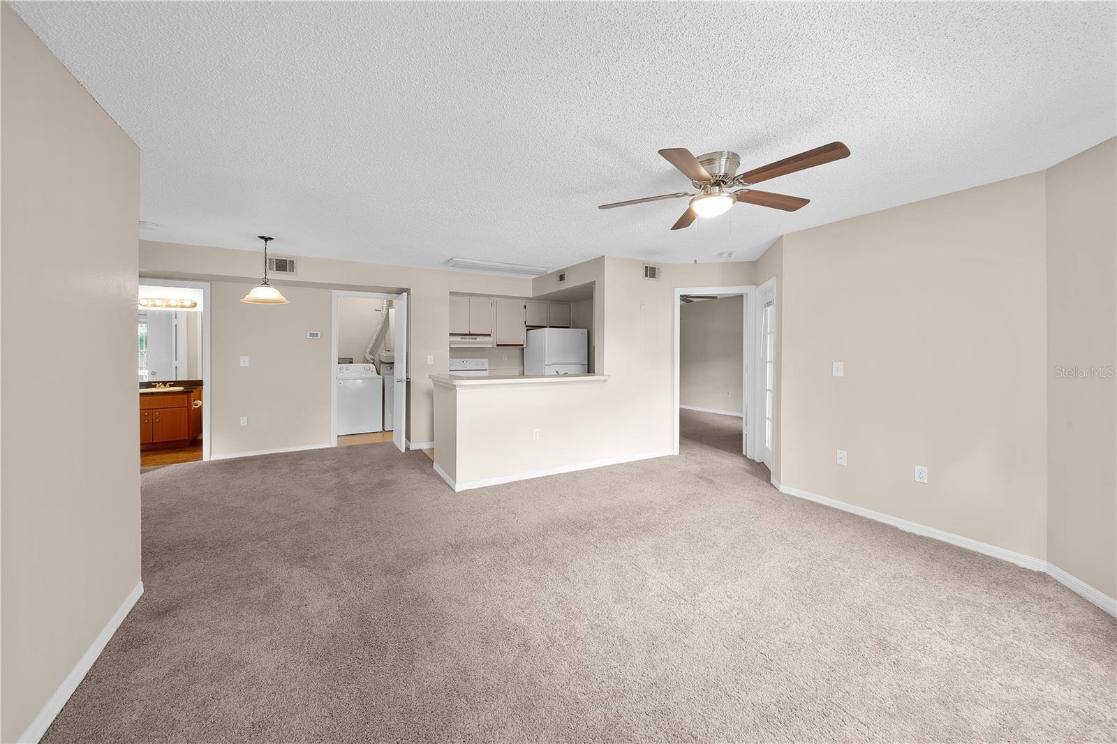 441 Fountainhead Circle, FL