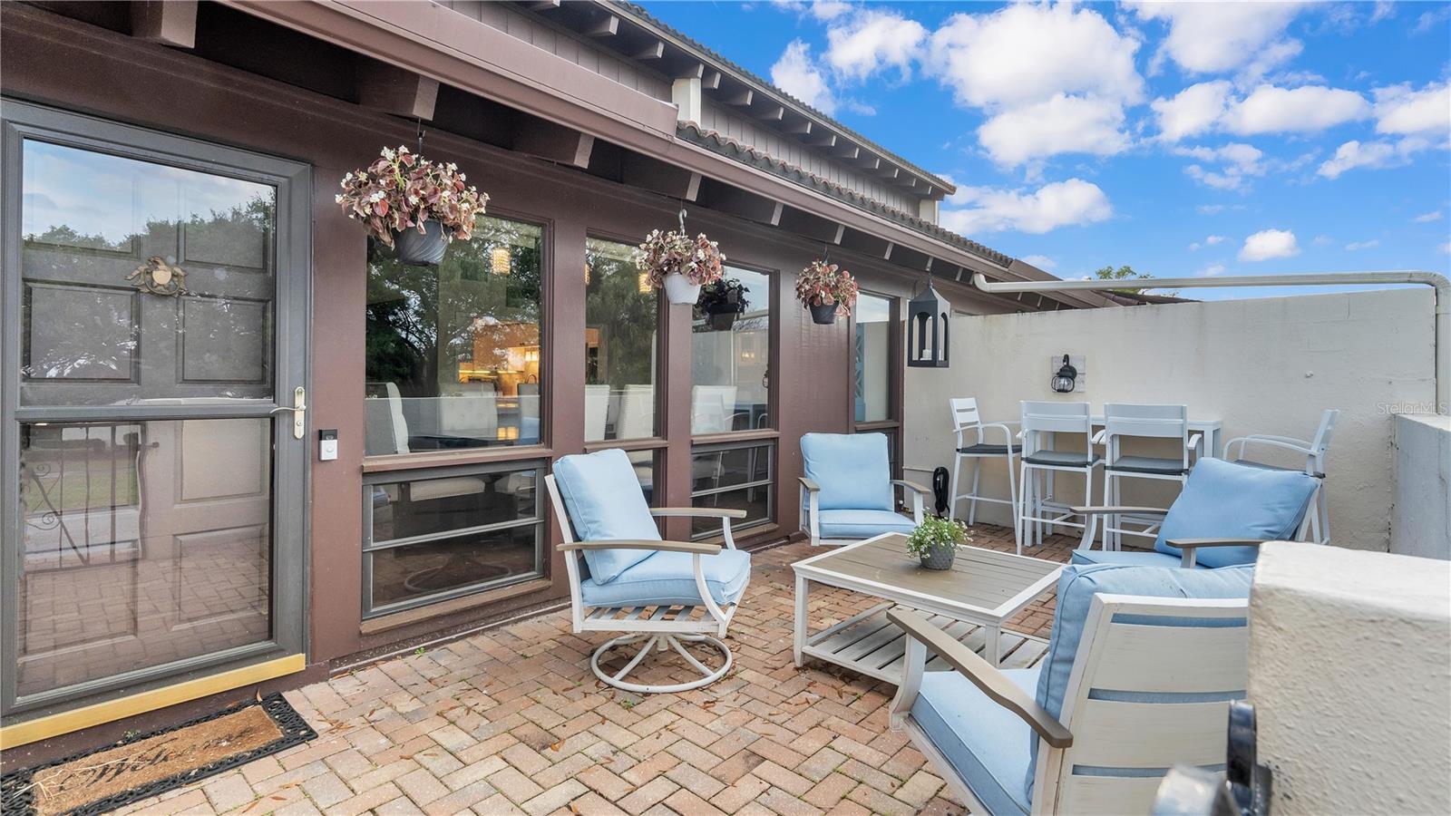 11 Loma Linda, FL