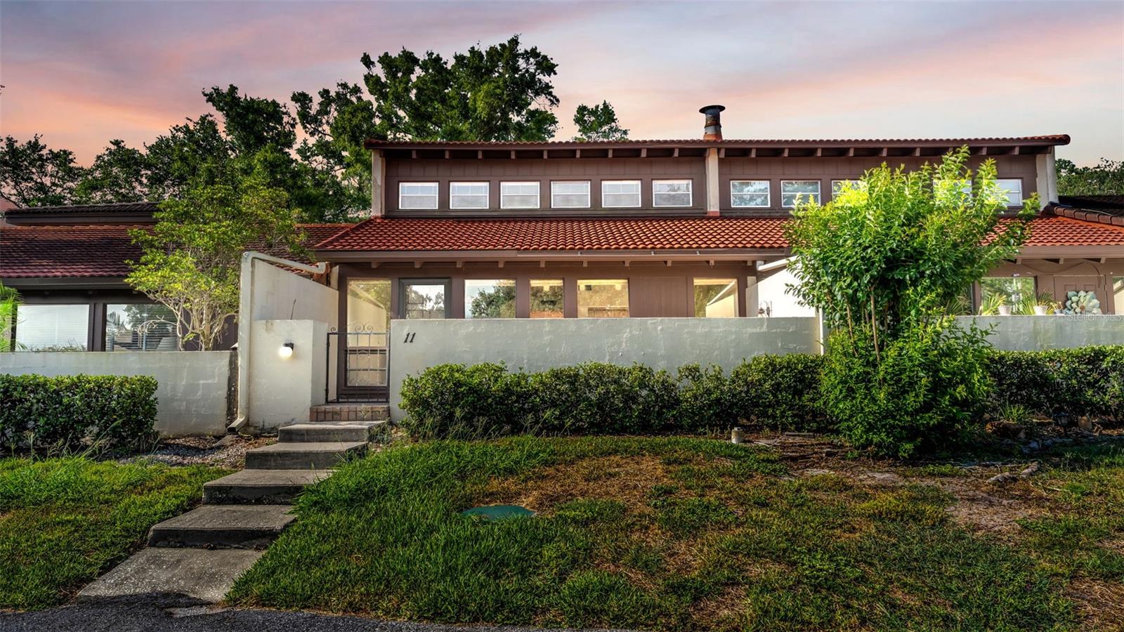 11 Loma Linda, FL