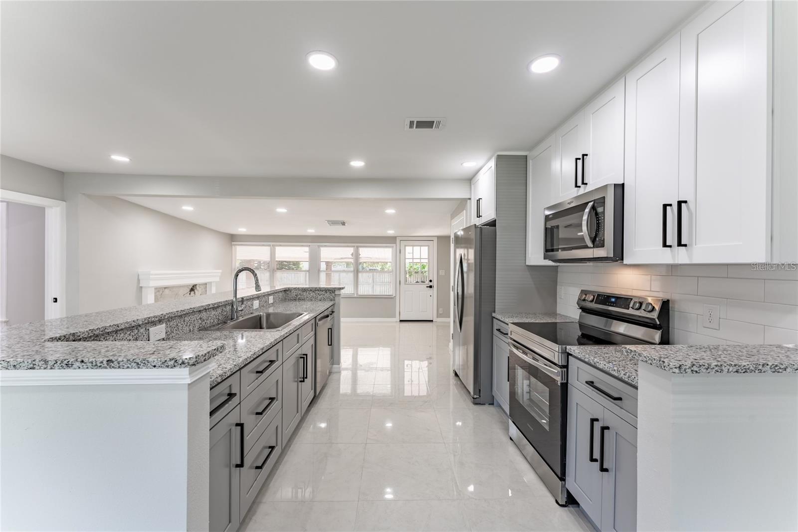 845 Floral Drive, FL