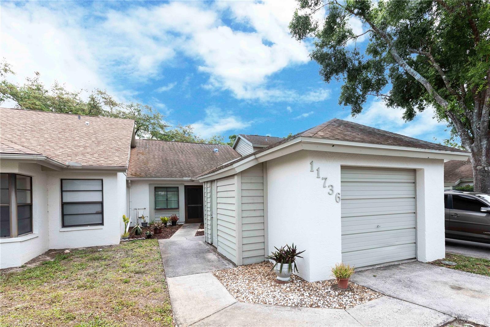 11736 Rolling Pine Lane, FL