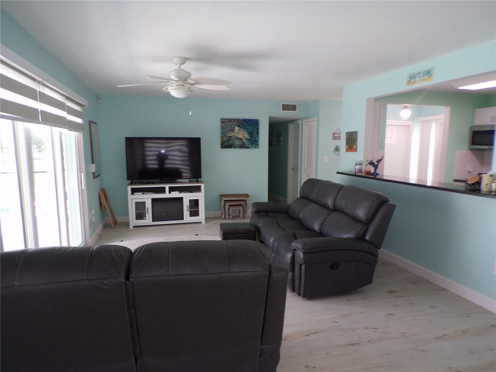 21088 Edgewater Drive, FL