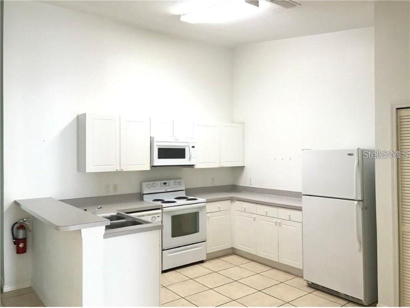 2792 Club Cortile Circle, FL
