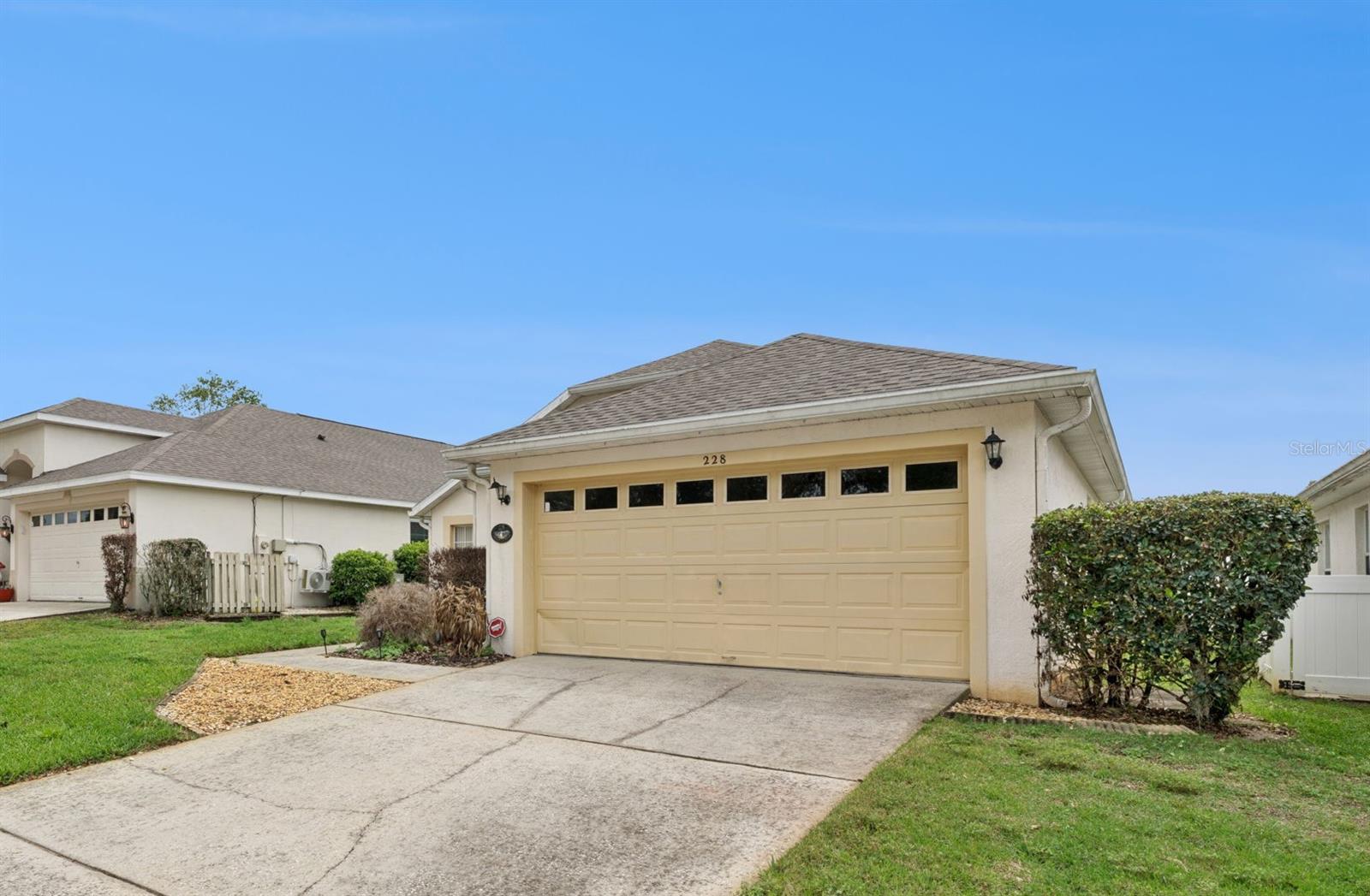228 Troon Circle, FL