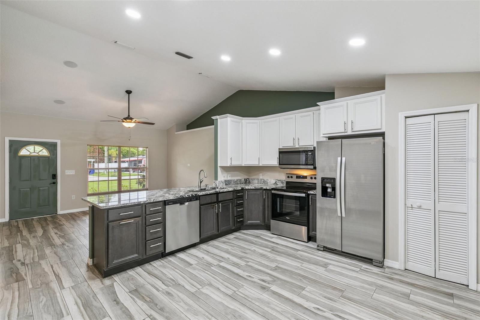 1711 Charleston Lane, FL