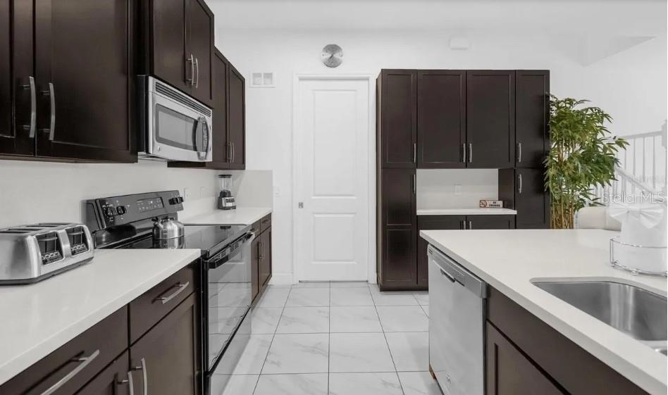 450 Captiva Drive, FL
