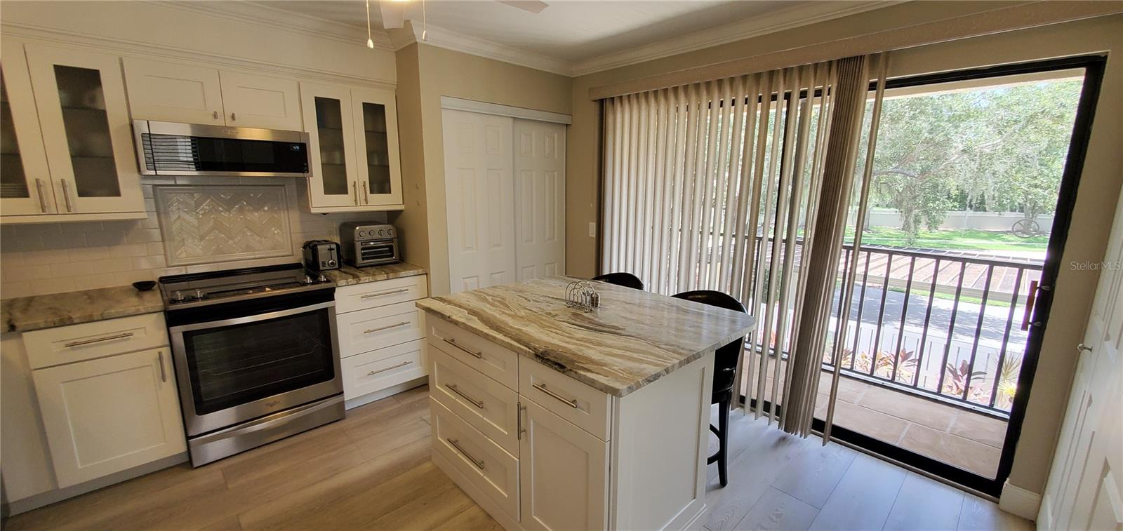 6110 Country Club Way, FL