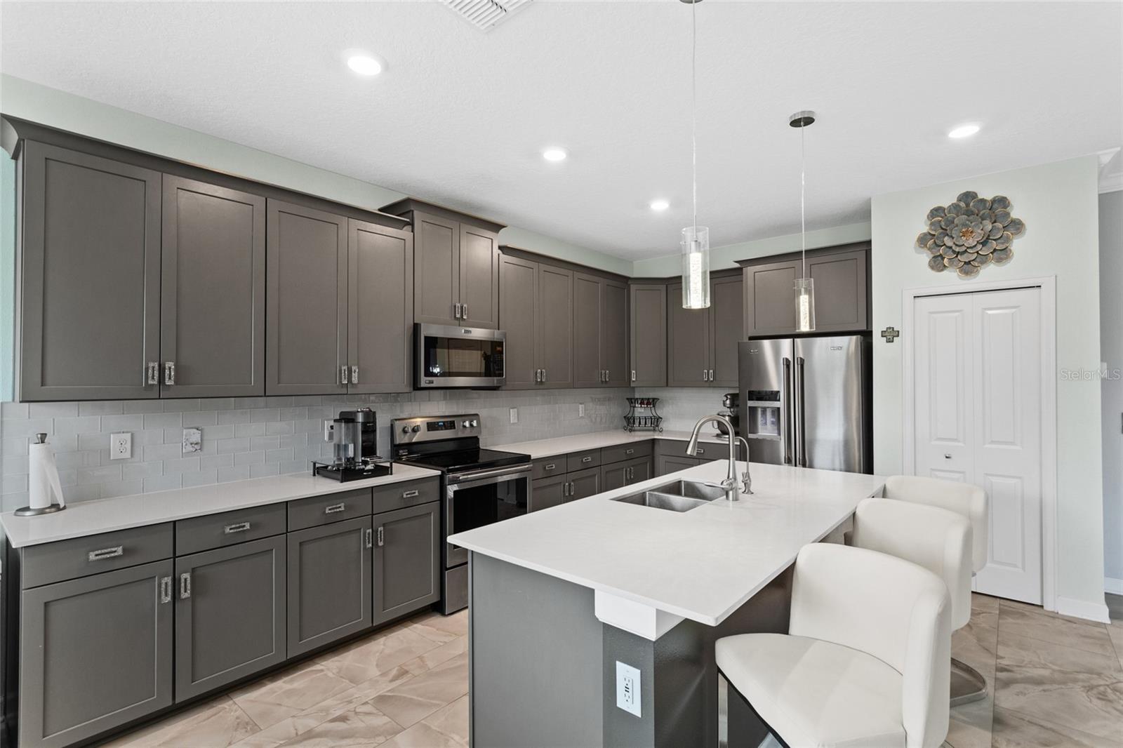 2215 Camden Park Avenue, FL