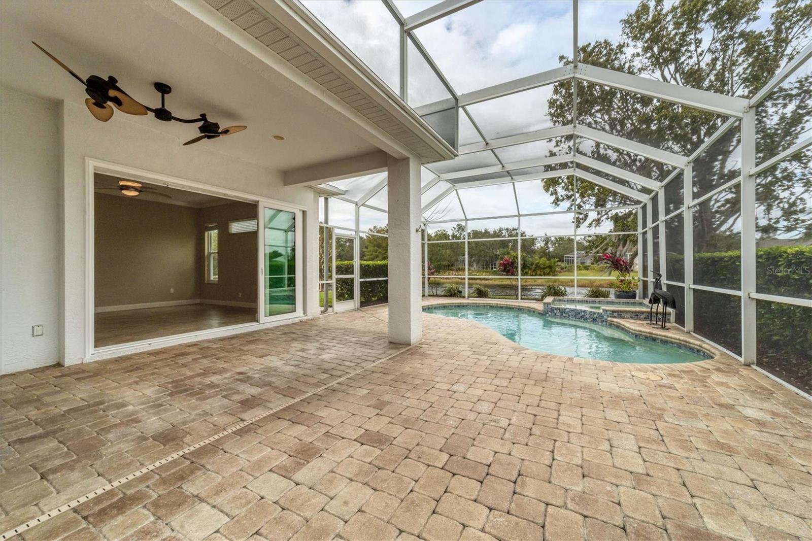 11709 Clubhouse Drive, FL