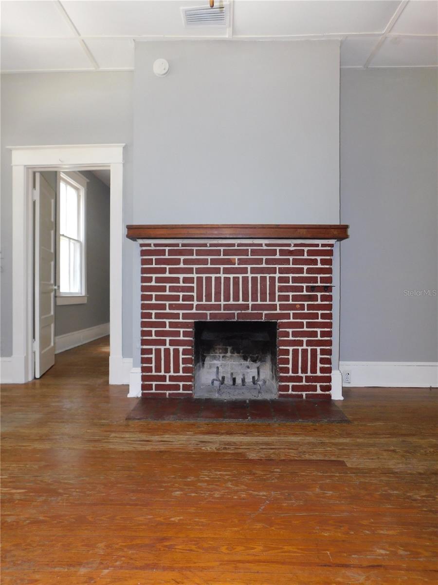 541 11th Street, FL