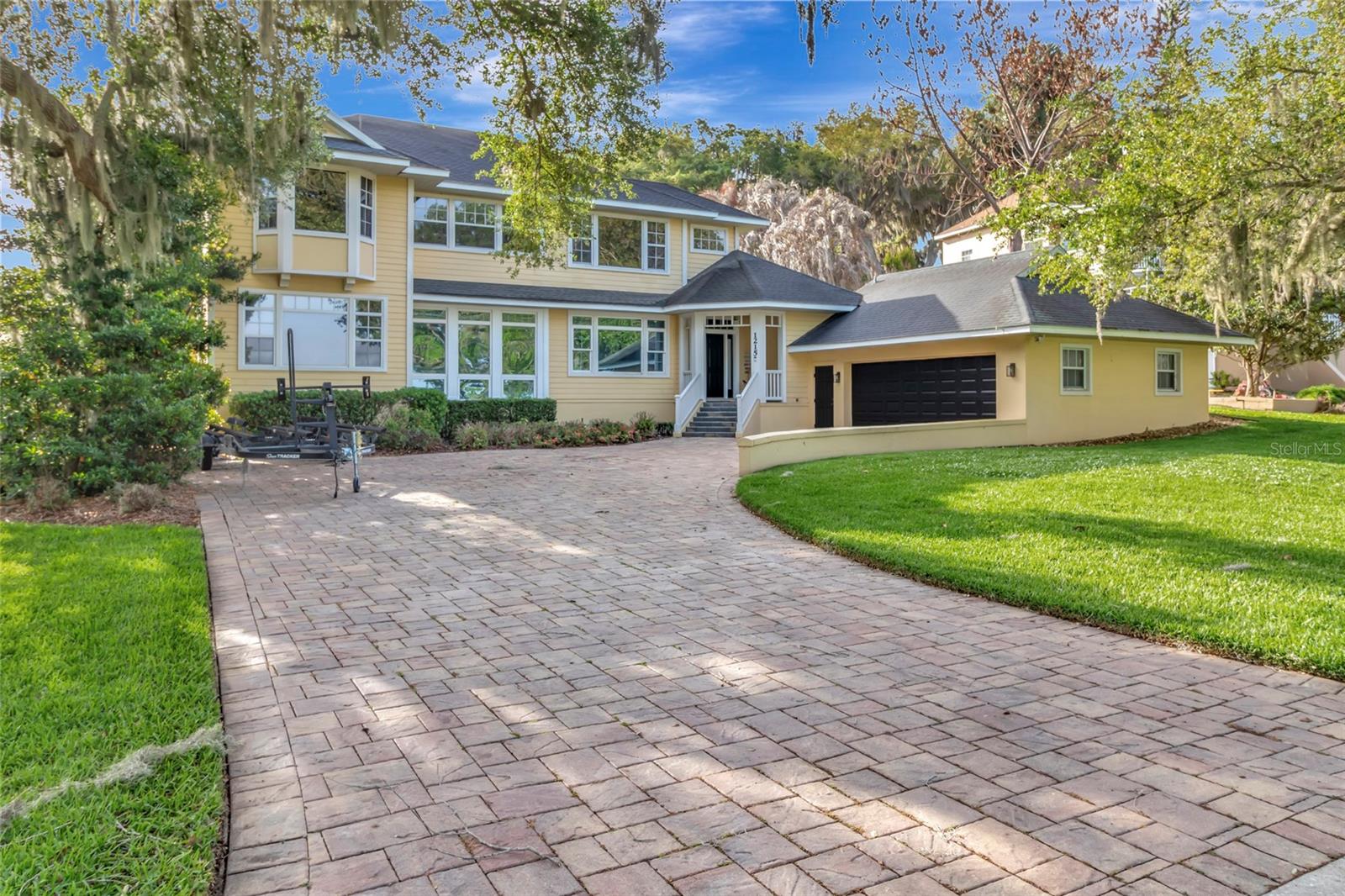 1215 Lakeshore Drive, FL