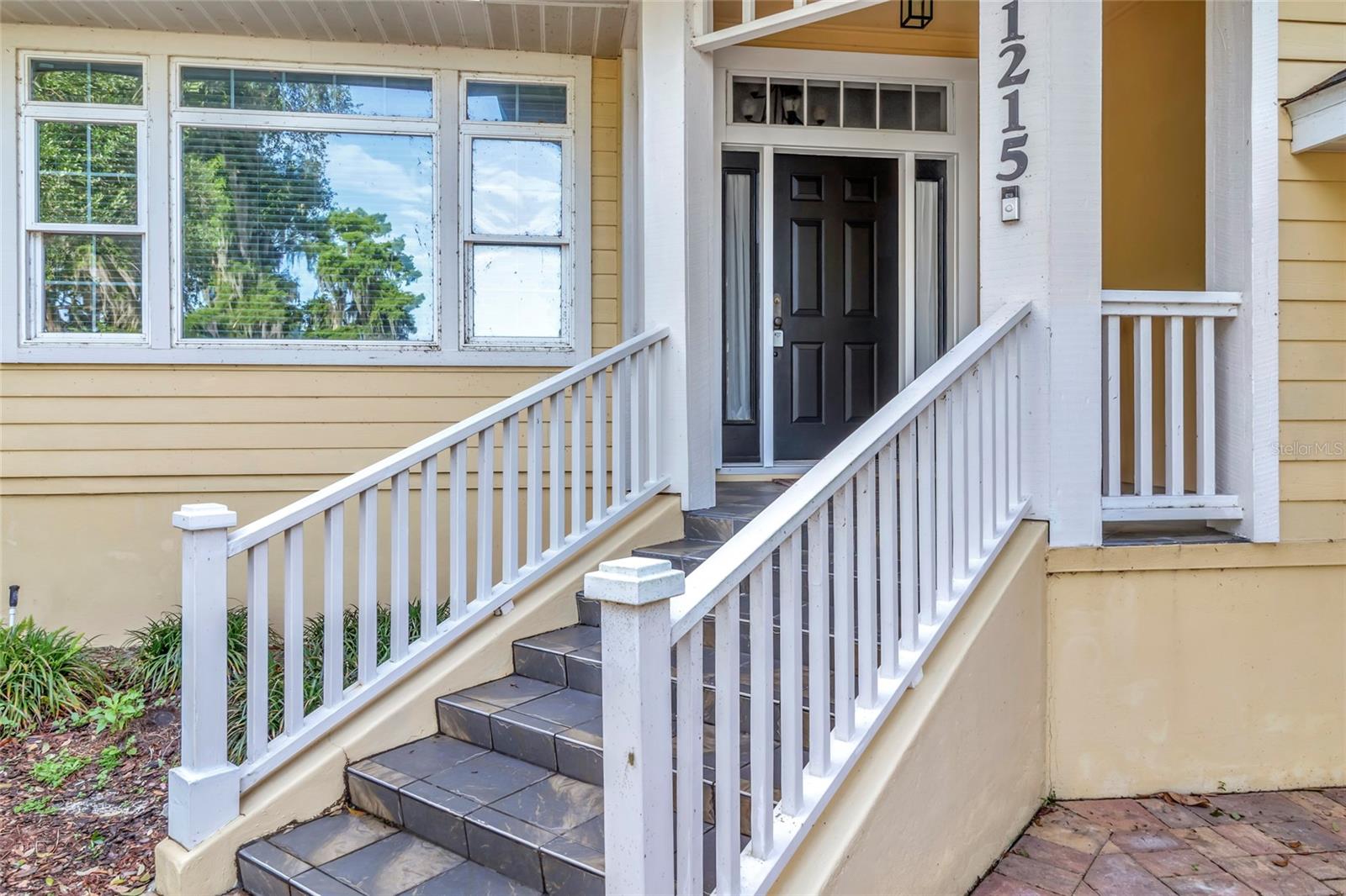 1215 Lakeshore Drive, FL