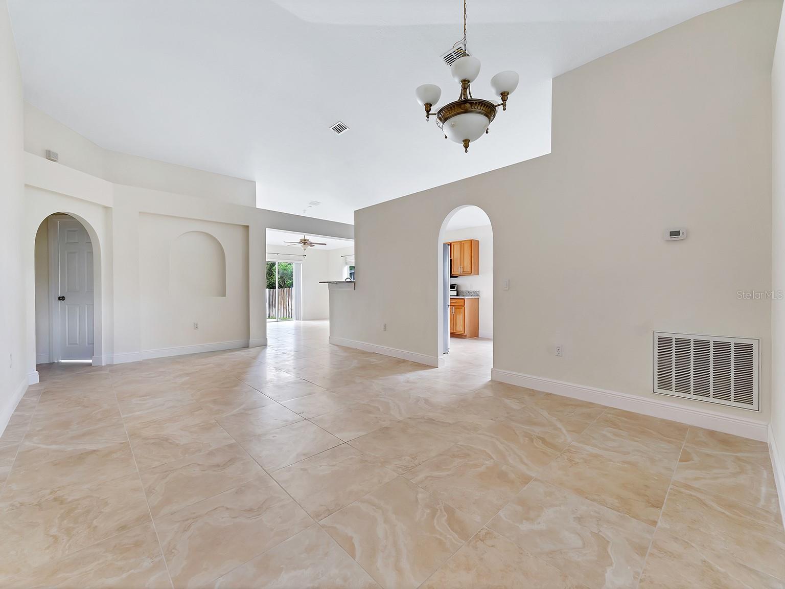 2111 Corner Point Court, FL