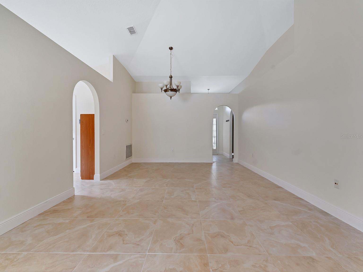2111 Corner Point Court, FL