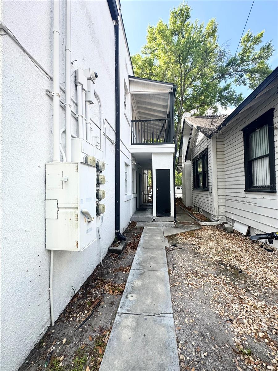704 Cordova Drive, FL